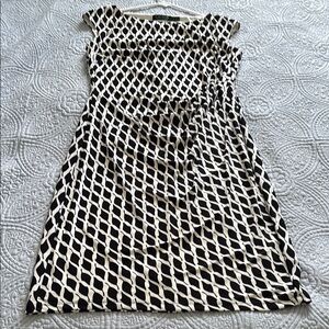Elegant Black and White Patterned Dress